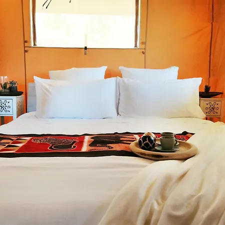 Glamping & Il Villaggio Del Re アパート