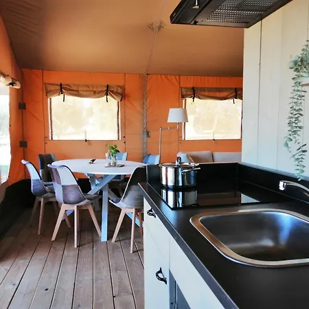 Glamping & Il Villaggio Del Re