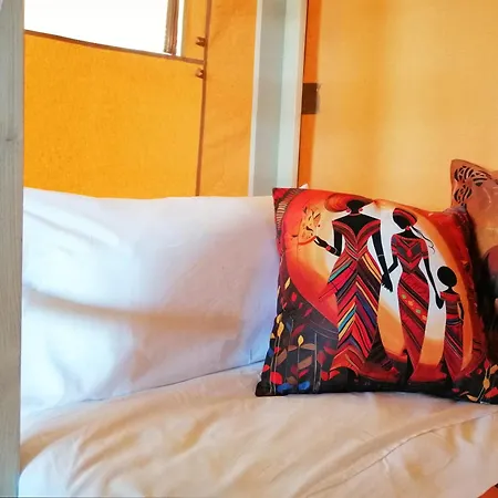 Glamping & Il Villaggio Del Re アパート *