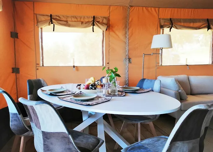 Glamping & Il Villaggio Del Re Апартаменты Коррополи