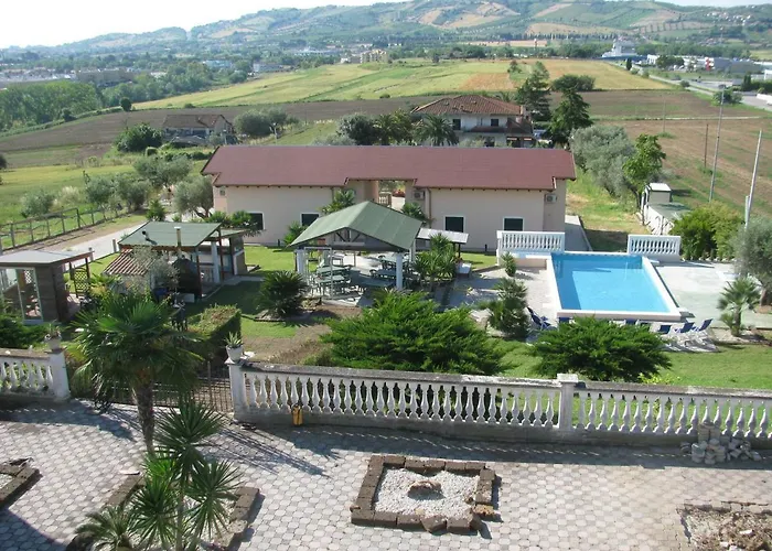 Glamping & Il Villaggio Del Re *